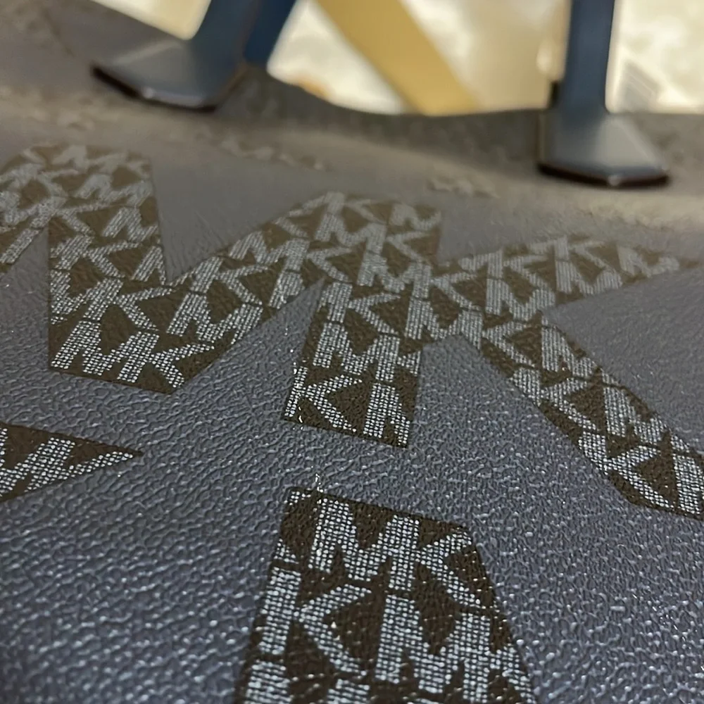 NWT Michael Kors Maple Admiral Blue LG Tote